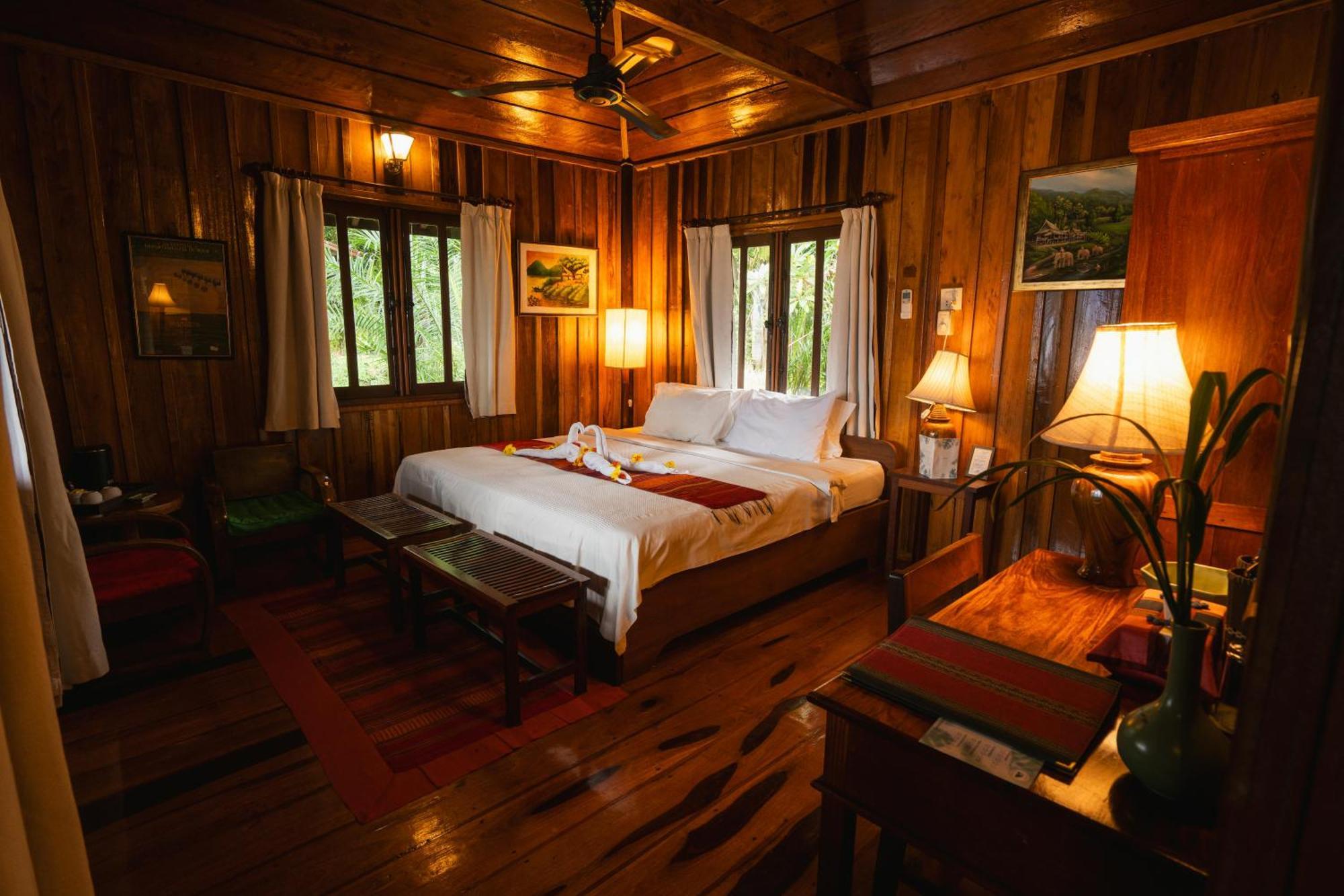 La Folie Lodge Champasak Exterior foto