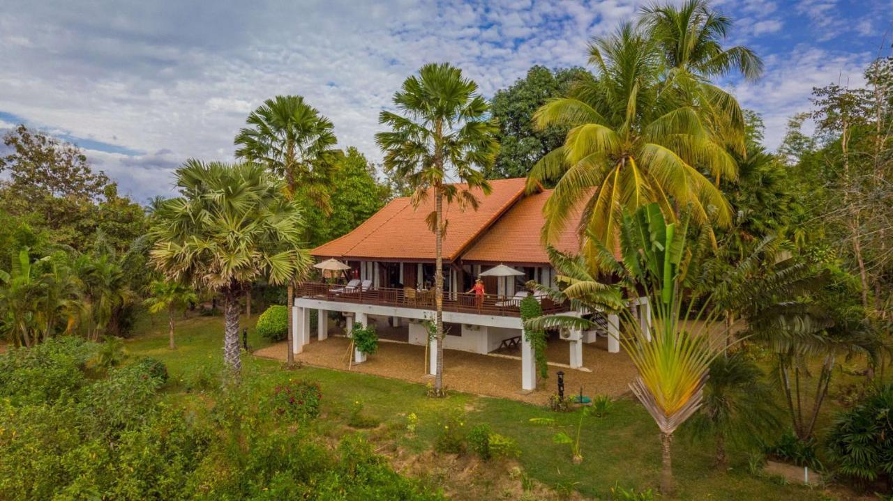 La Folie Lodge Champasak Exterior foto