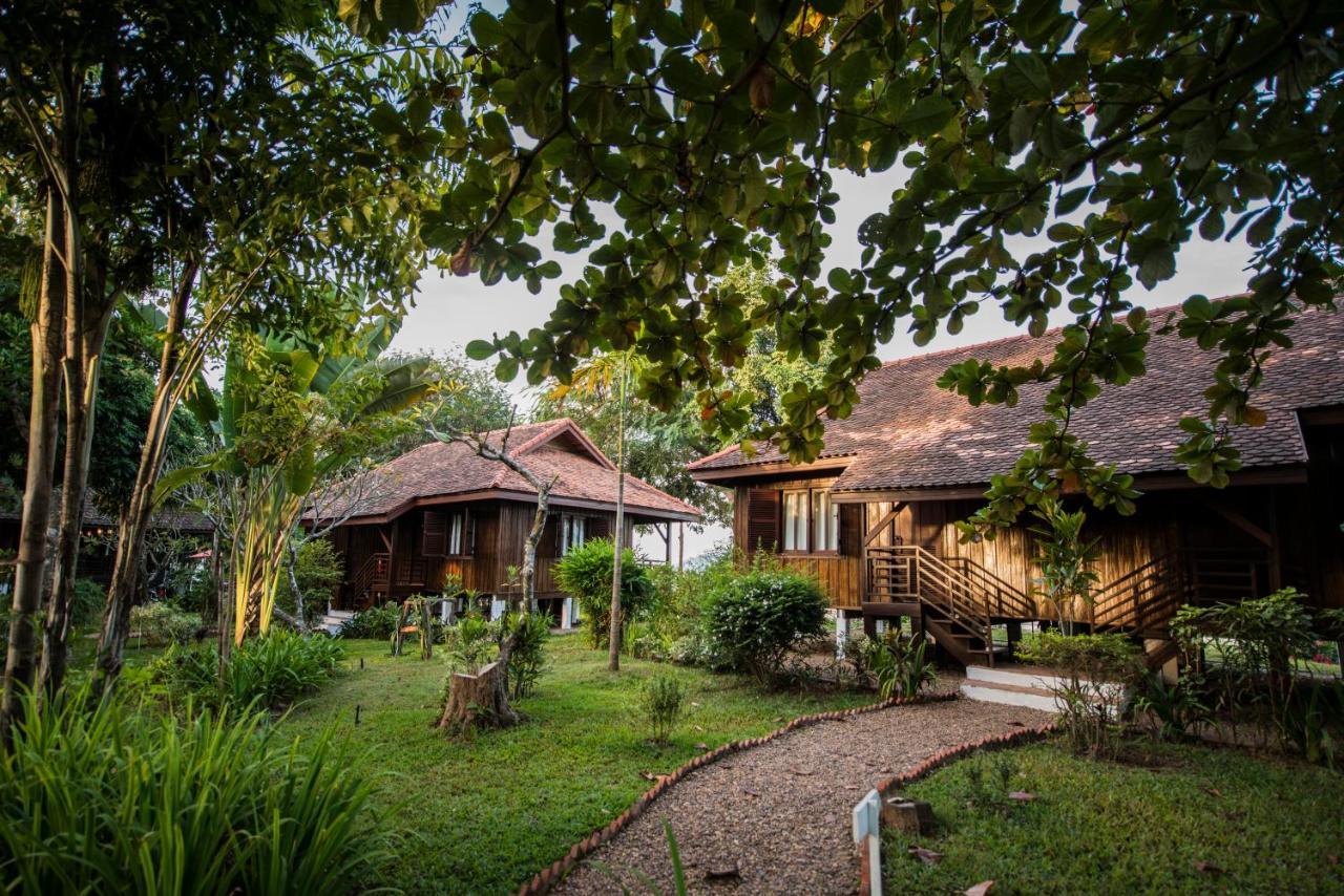 La Folie Lodge Champasak Exterior foto